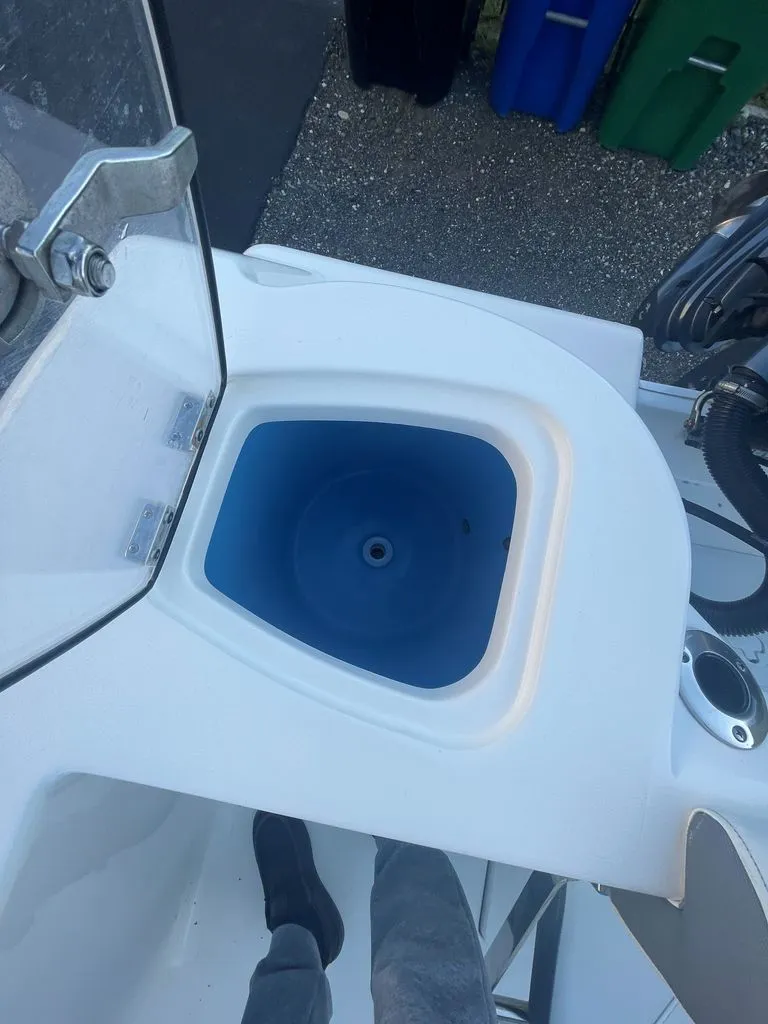 Slide: The Image of Tidewater 210 CC Adventure 2021 - 12