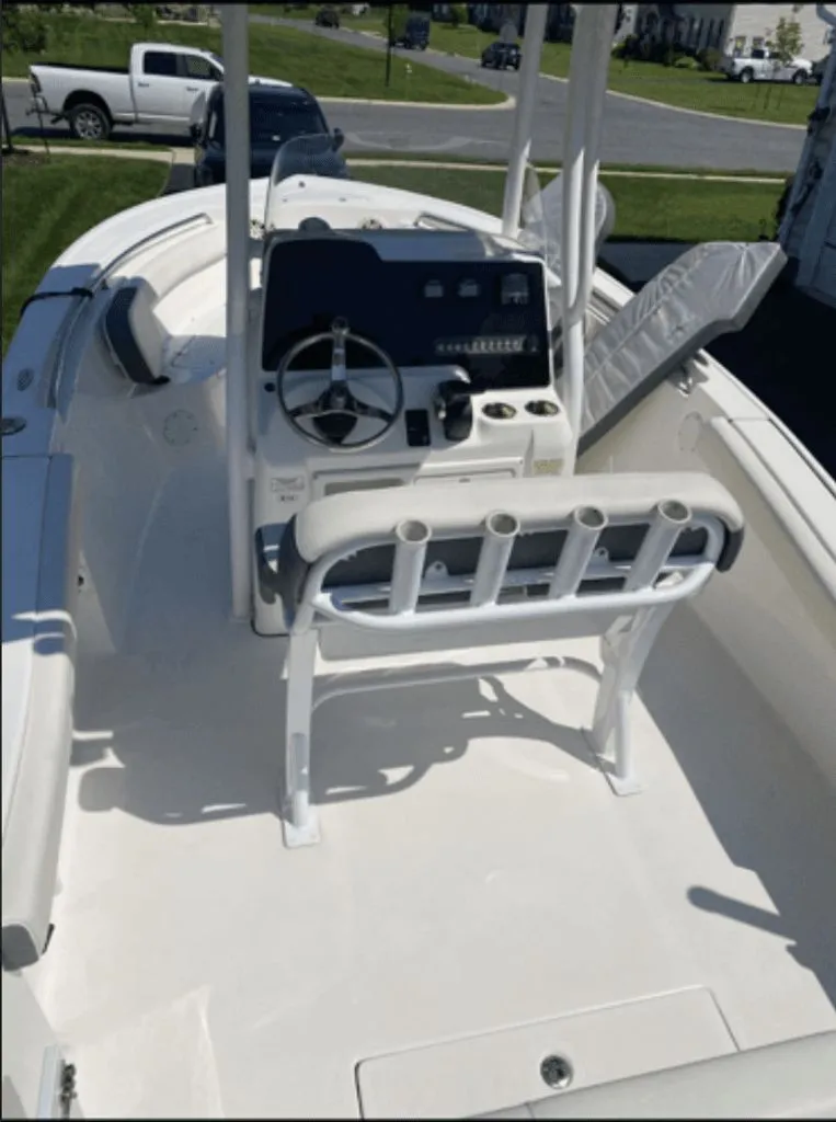 Slide: The Image of Tidewater 210 CC Adventure 2021 - 4