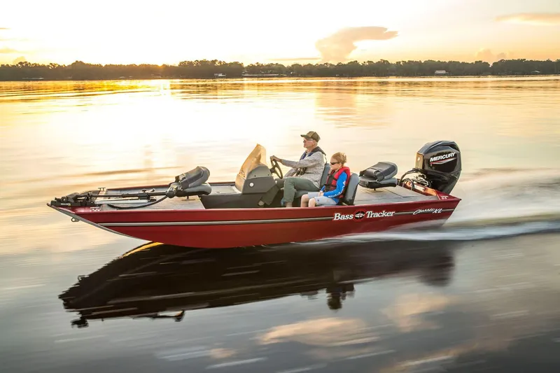 Slide: The Image of Tracker Bass Tracker Classic XL 2024 - 27