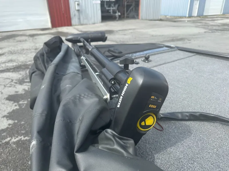 Slide: The Image of Tracker Bass Tracker Classic XL 2024 - 7