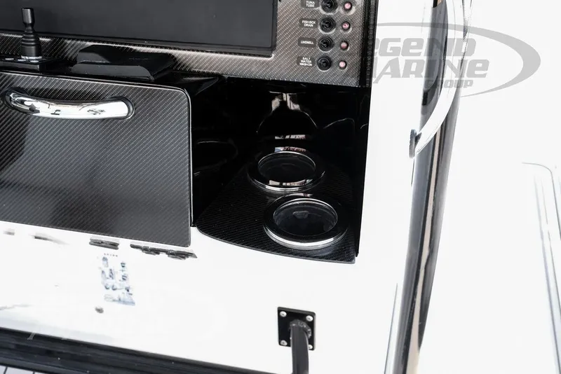 Slide: The Image of Nor-Tech 392 Super Fish 2024 - 18