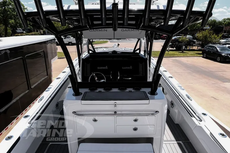 Slide: The Image of Nor-Tech 392 Super Fish 2024 - 30