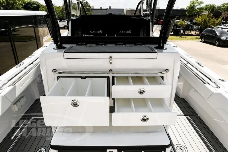 Slide: The Image of Nor-Tech 392 Super Fish 2024 - 34