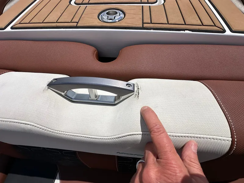 Slide: The Image of MasterCraft X24 2019 - 40