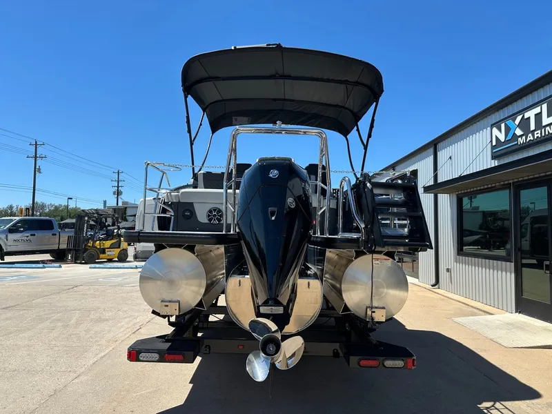 Slide: The Image of Harris Sunliner 230 2026 - 4