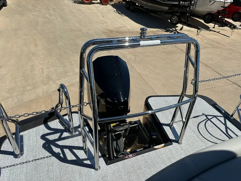 Slide: The Image of Harris Sunliner 230 2026 - 42