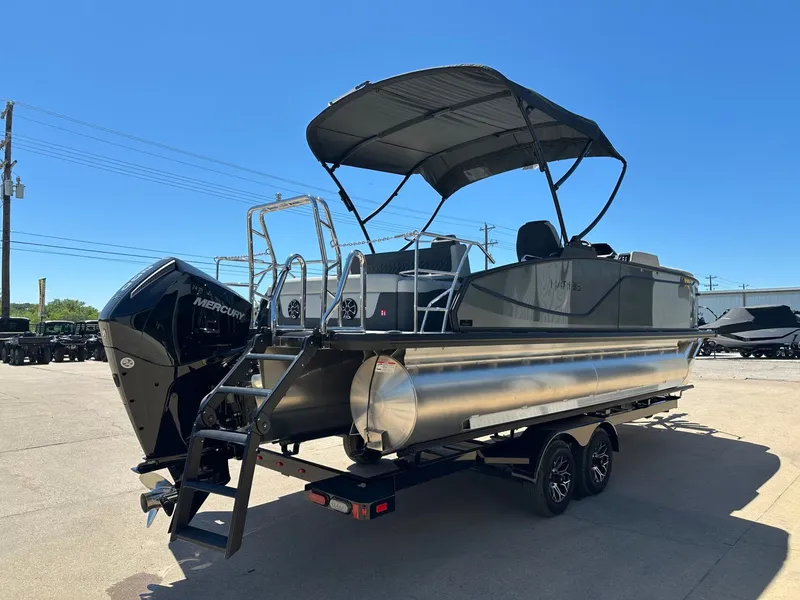 Slide: The Image of Harris Sunliner 230 2026 - 7