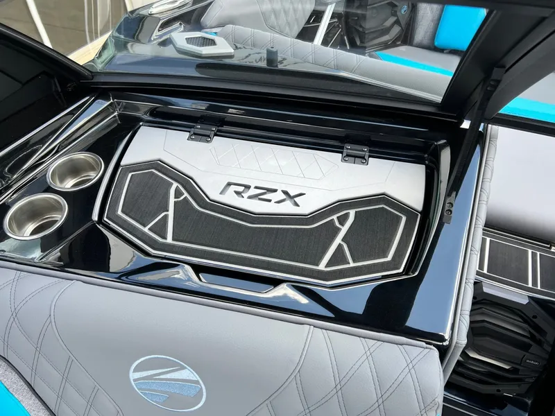 Slide: The Image of Tigé 22RZX 2026 - 26