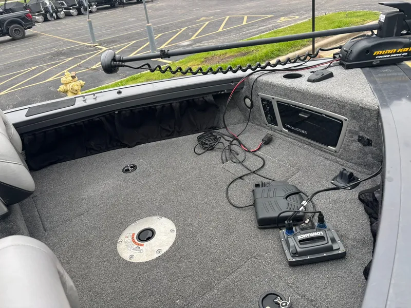 Slide: The Image of Tracker Targa V-18 2014 - 12