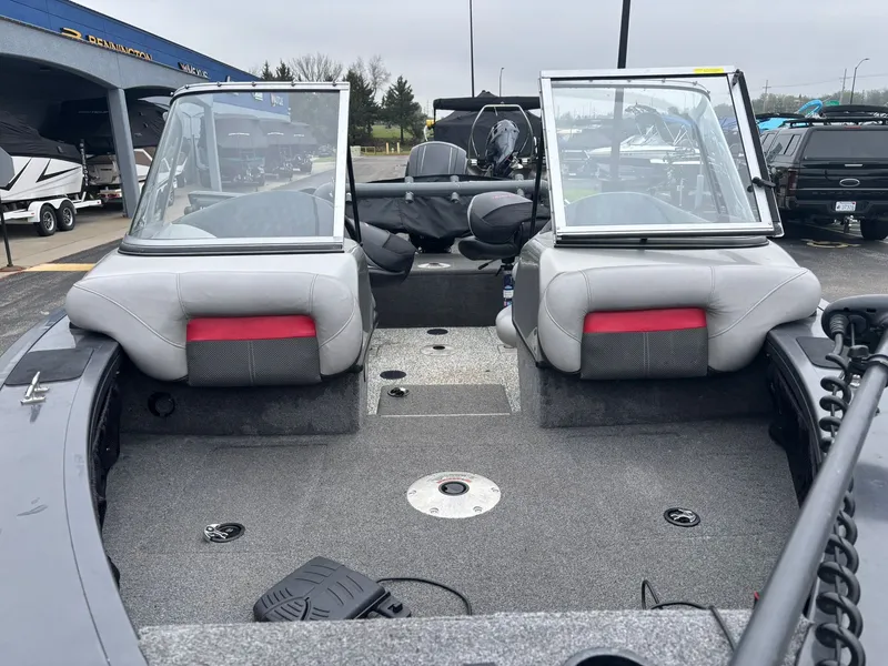 Slide: The Image of Tracker Targa V-18 2014 - 15