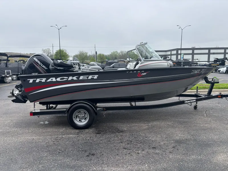 Slide: The Image of Tracker Targa V-18 2014 - 4