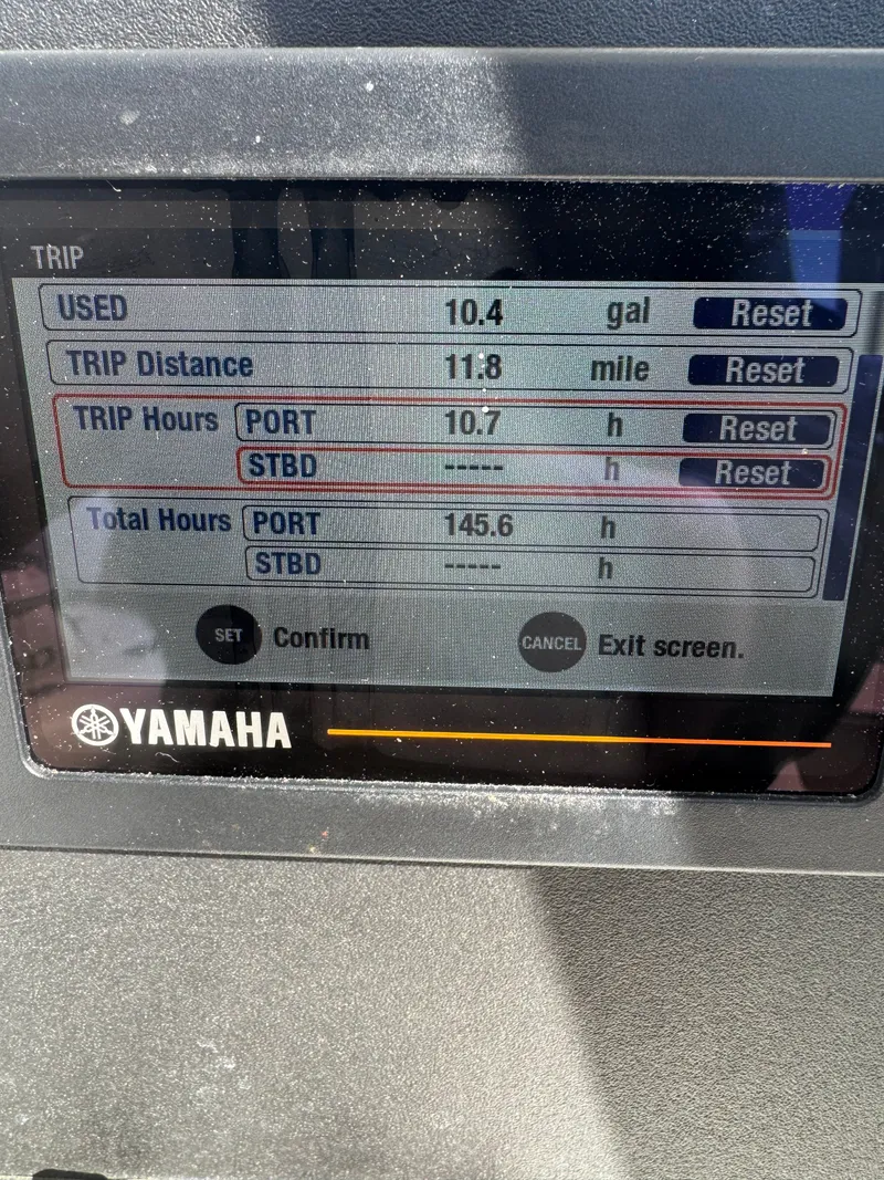 Slide: The Image of Regulator Marine 24 SF 2005 - 18