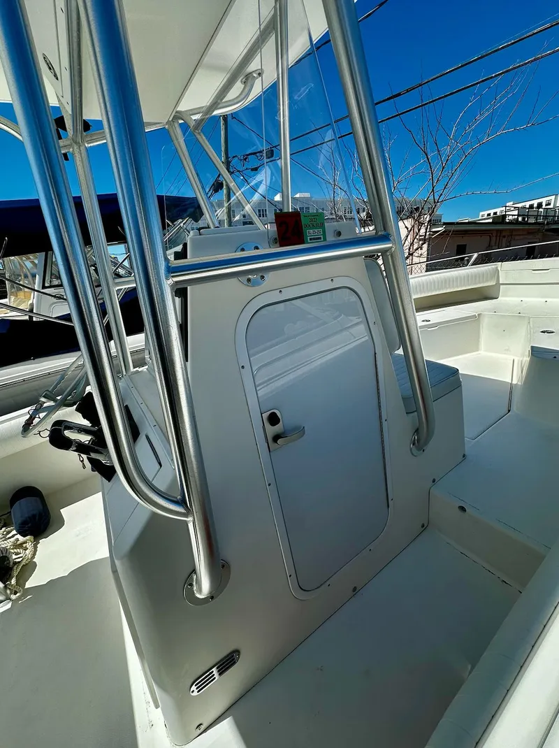 Slide: The Image of Regulator Marine 24 SF 2005 - 41