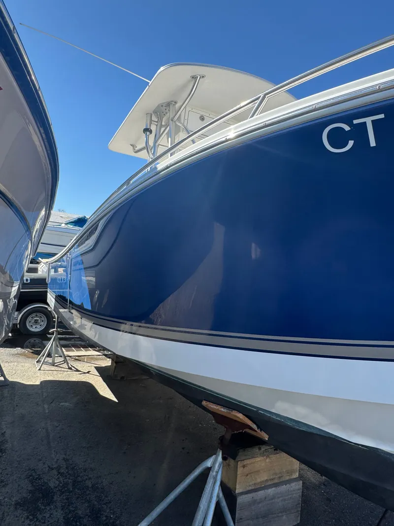 Slide: The Image of Regulator Marine 24 SF 2005 - 6