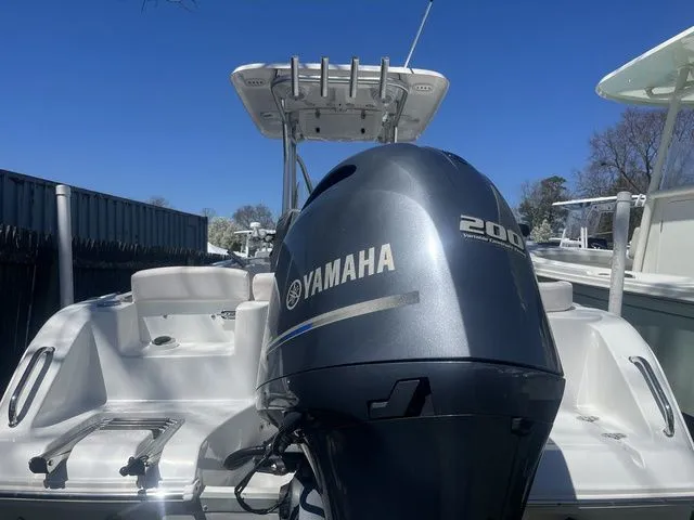 Slide: The Image of Sea Hunt Ultra 234 2021 - 3