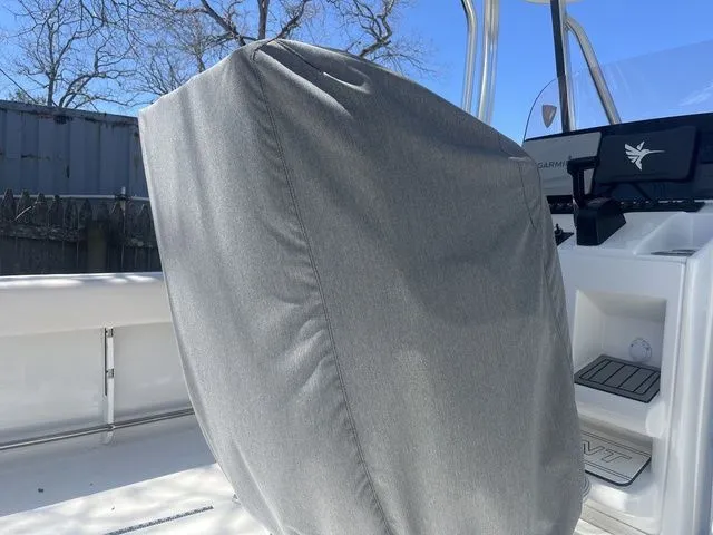 Slide: The Image of Sea Hunt Ultra 234 2021 - 5