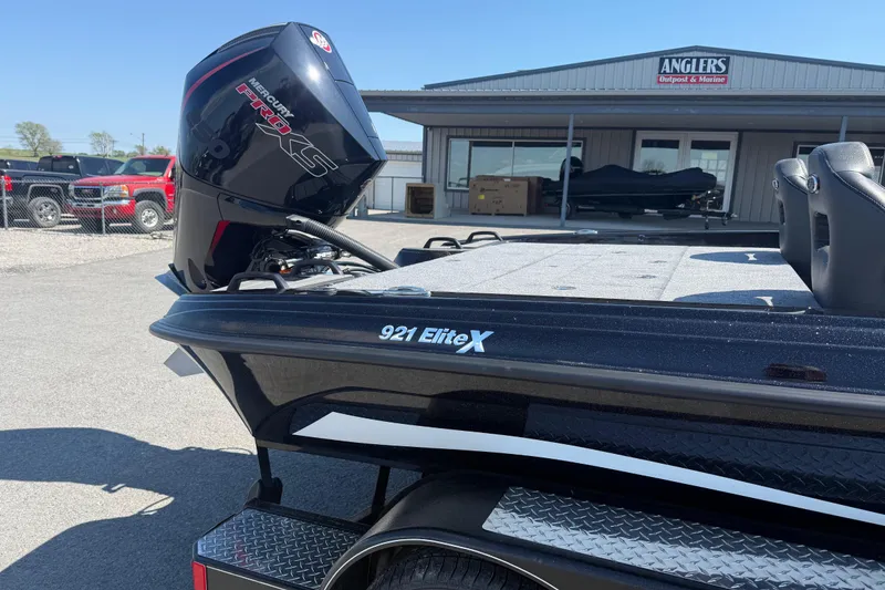 Slide: The Image of 2026 Phoenix 921 Elite X boat with powerful engine at Anglers Outpost & Marine. - 7