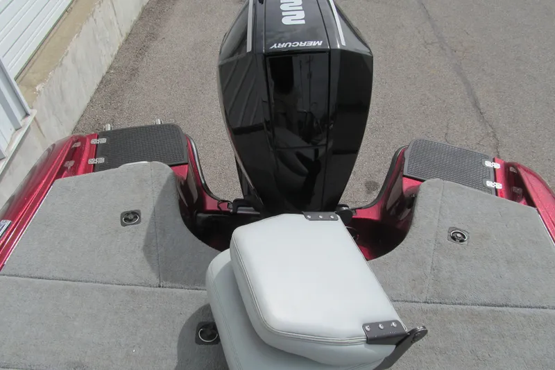 Slide: The Image of Triton SF-21 boat with Mercury engine, rear deck view, 2000 model. - 14