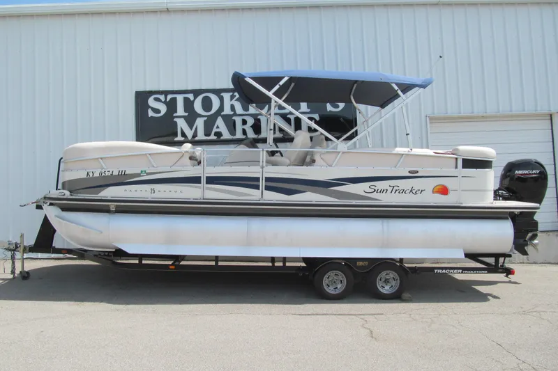 The Image of 2008 Sun Tracker Party Barge 25 Regency Edition pontoon boat on trailer. - 1