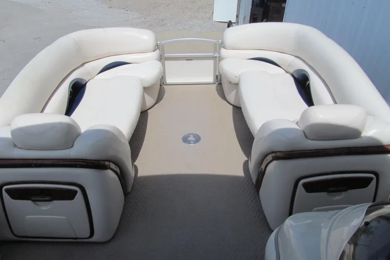 Slide: The Image of 2008 Sun Tracker Party Barge 25 Regency Edition with spacious seating and elegant interior design. - 8
