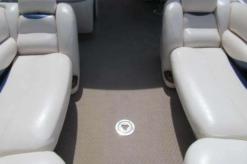 Slide: The Image of 2008 Sun Tracker Party Barge 25 Regency Edition interior with plush seating. - 9