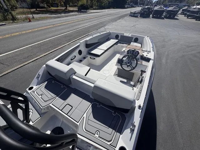 Slide: The Image of Starcraft SV OB 16 OB w/90hp and Trailer 2026 - 14