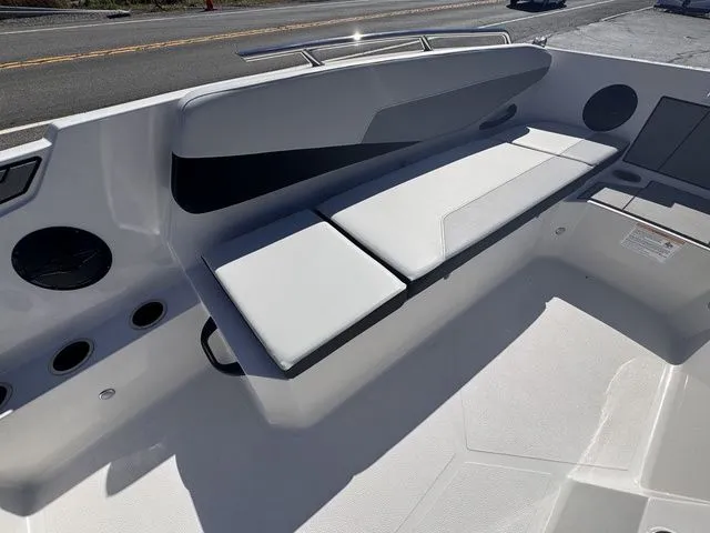 Slide: The Image of Starcraft SV OB SV 16 OB Includes 90hp and Trailer 2026 - 17