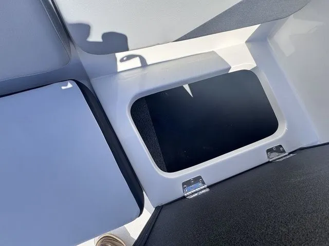 Slide: The Image of Starcraft SV OB SV 16 OB Includes 90hp and Trailer 2026 - 20