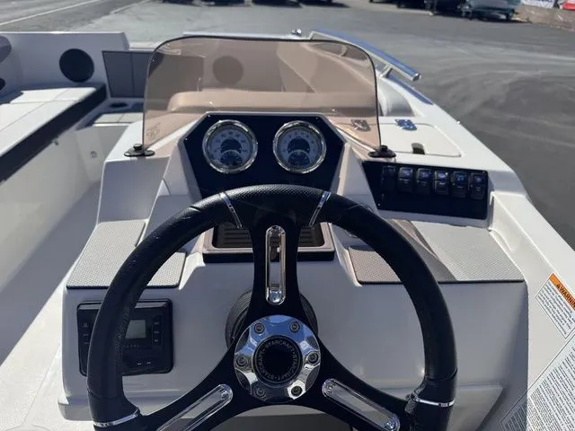 Slide: The Image of Starcraft SV OB SV 16 OB Includes 90hp and Trailer 2026 - 23