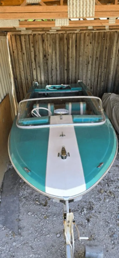 Slide: The Image of Glastron Bayflite Deville 1962 - 5