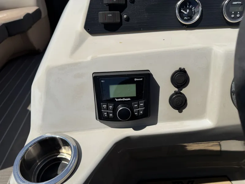 Slide: The Image of Viaggio L22U 2022 - 27