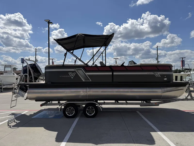 Slide: The Image of Viaggio L22U 2022 - 7