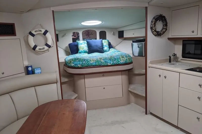 Slide: The Image of Cruisers 3870 Esprit 1999 - 5