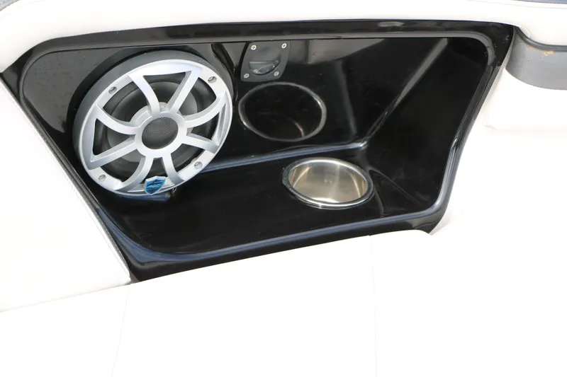 Slide: The Image of 2017 Yamaha AR240 HO boat speaker and cup holder detail. - 26