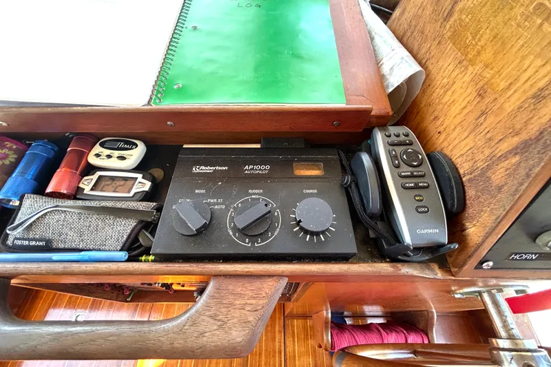 Slide: The Image of Control panel of a 1987 Transpacific Marine Eagle 32 Trawler with navigation equipment. - 39