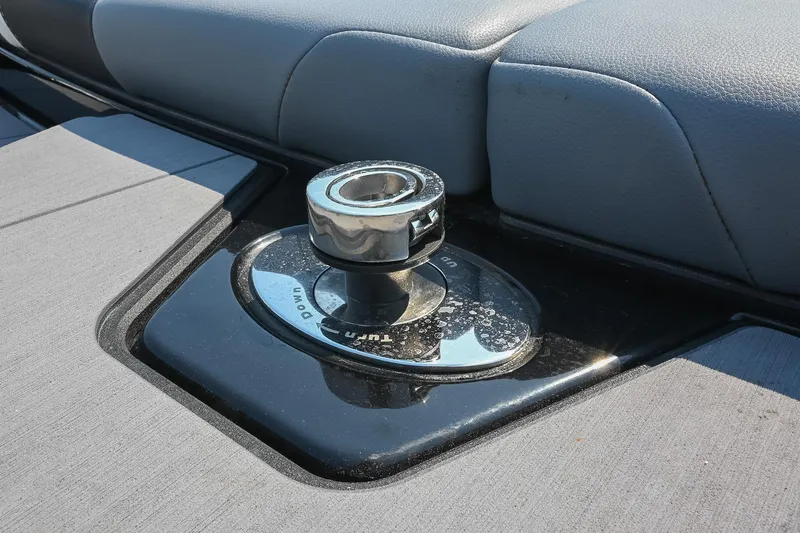 Slide: The Image of Boat seat adjustment knob on 2023 Axis T220, featuring sleek design and functionality. - 19