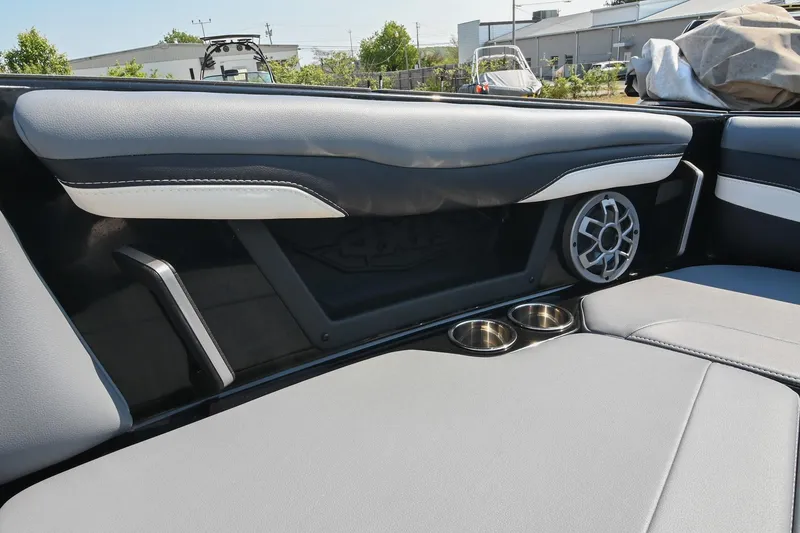Slide: The Image of Interior of 2023 Axis T220 boat with speaker and cup holders. - 40