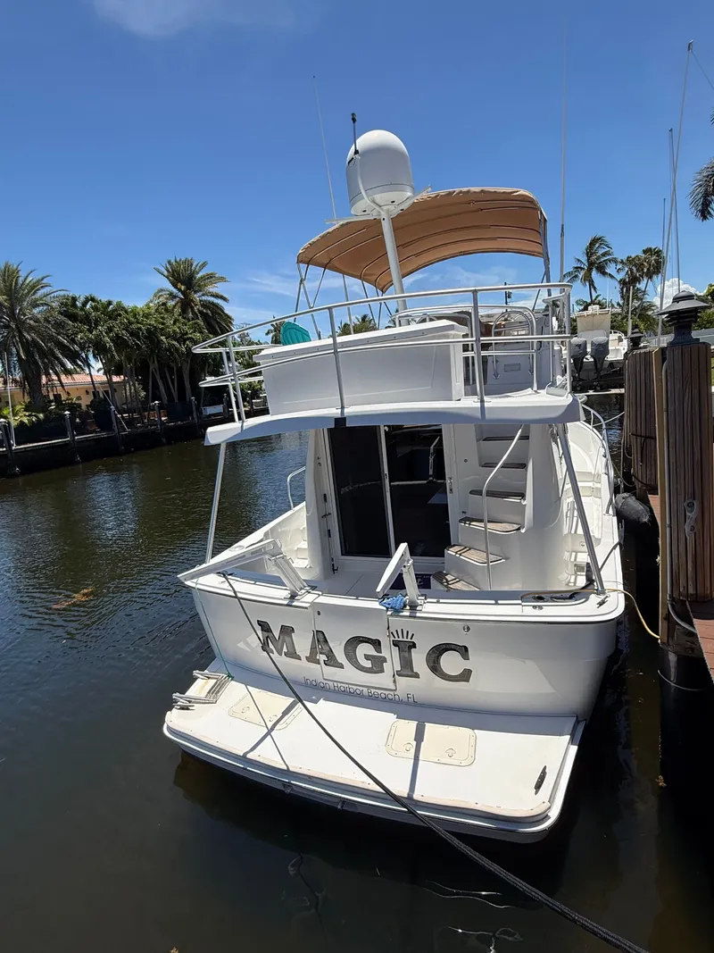 Slide: The Image of Mainship 390 Trawler 2001 - 2