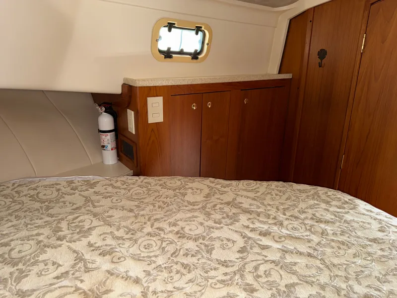 Slide: The Image of Mainship 390 Trawler 2001 - 33