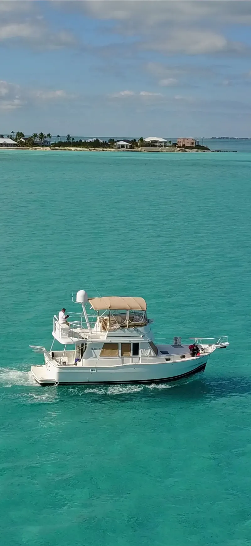 Slide: The Image of Mainship 390 Trawler 2001 - 4