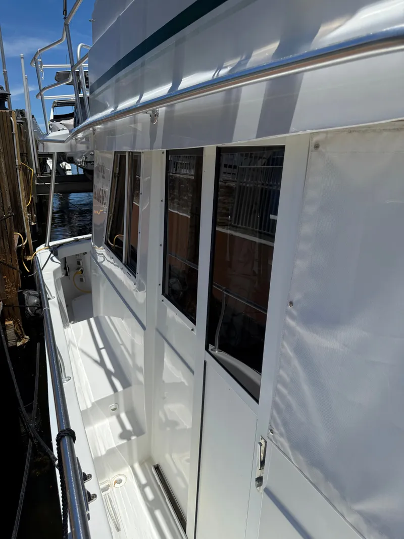 Slide: The Image of Mainship 390 Trawler 2001 - 67