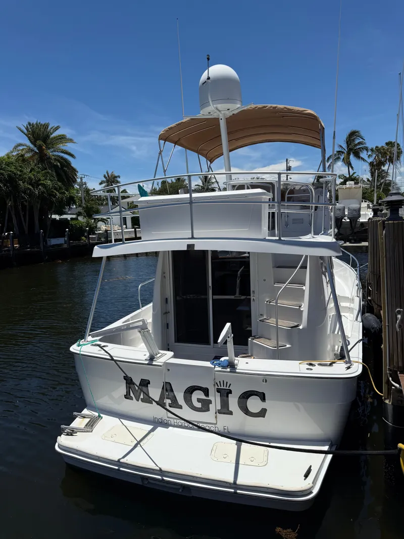 Slide: The Image of Mainship 390 Trawler 2001 - 9