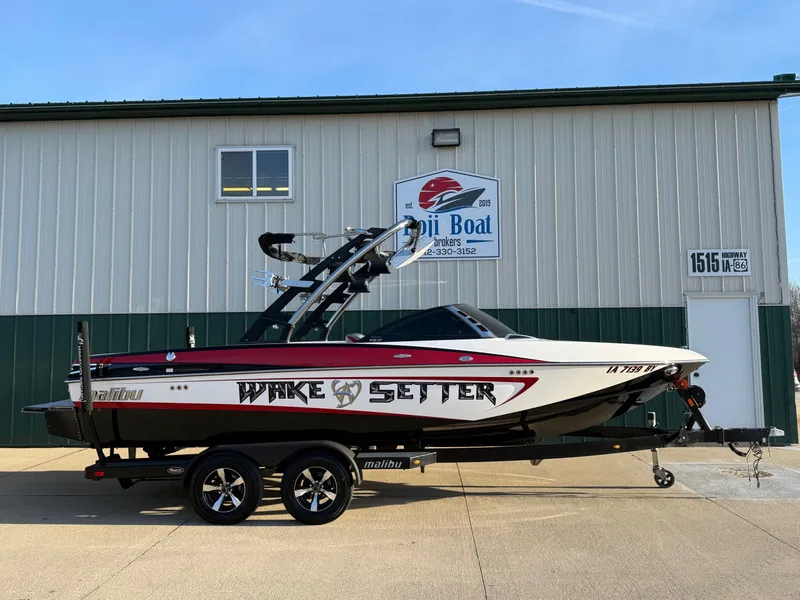 The Image of Malibu Wakesetter 21 VLX 2013 - 0