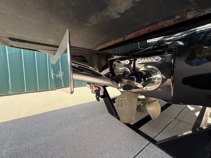 Slide: The Image of Malibu Wakesetter 21 VLX 2013 - 10