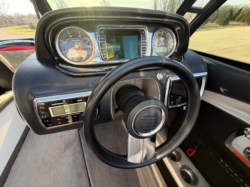 Slide: The Image of Malibu Wakesetter 21 VLX 2013 - 26