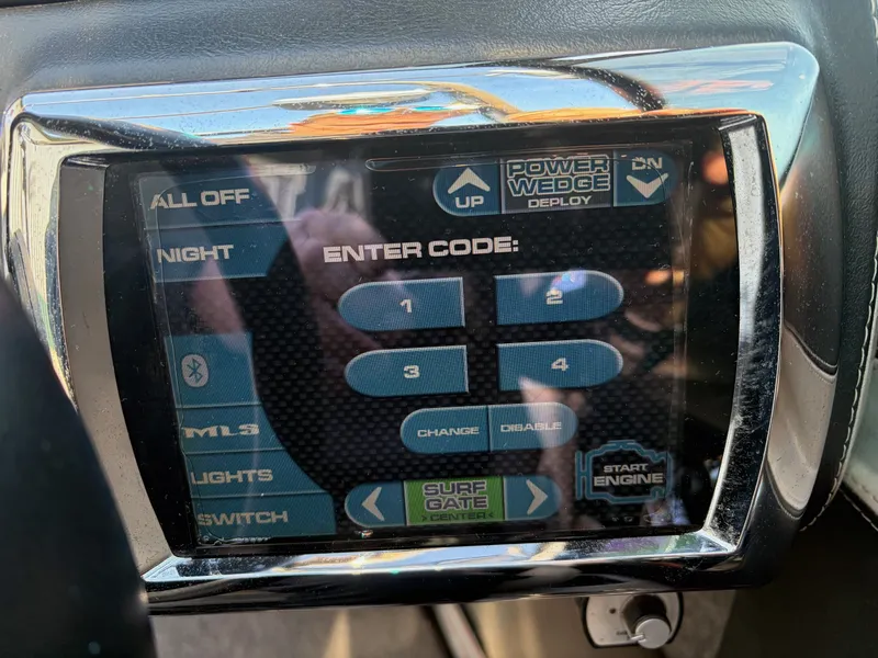 Slide: The Image of Malibu Wakesetter 21 VLX 2013 - 29