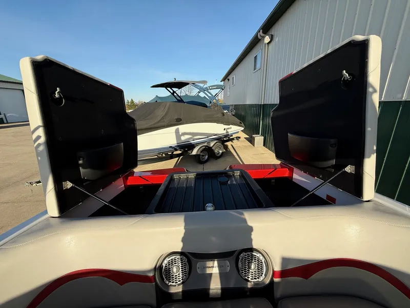 Slide: The Image of Malibu Wakesetter 21 VLX 2013 - 38