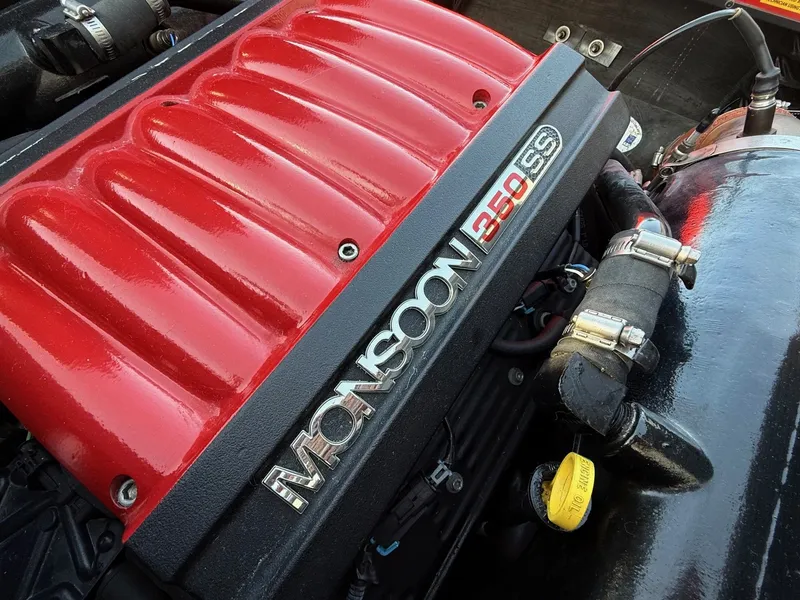 Slide: The Image of Malibu Wakesetter 21 VLX 2013 - 40