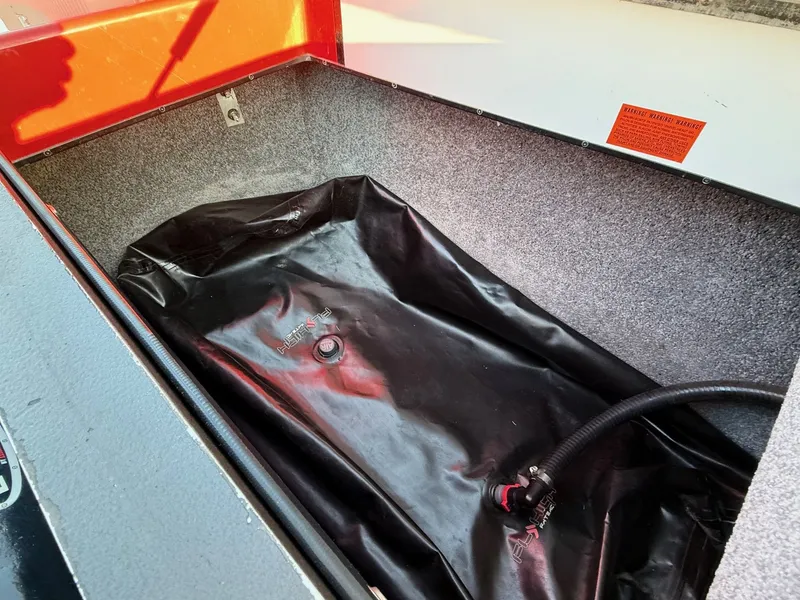 Slide: The Image of Malibu Wakesetter 21 VLX 2013 - 41