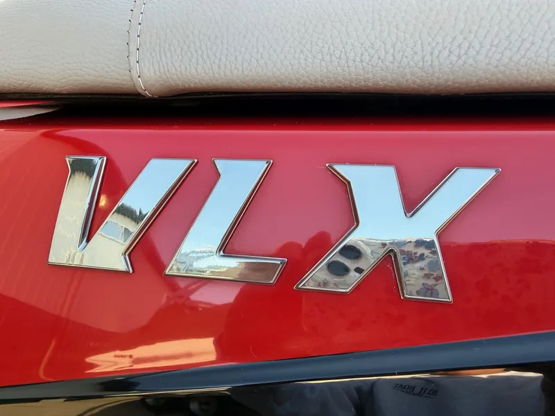 Slide: The Image of Malibu Wakesetter 21 VLX 2013 - 8